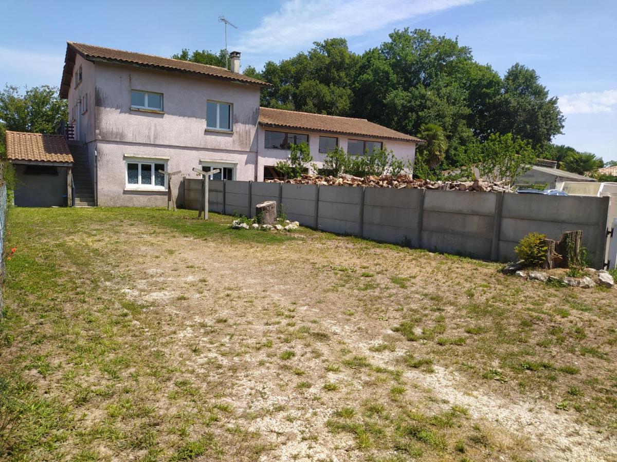 Les Gites De Vensac Exterior photo