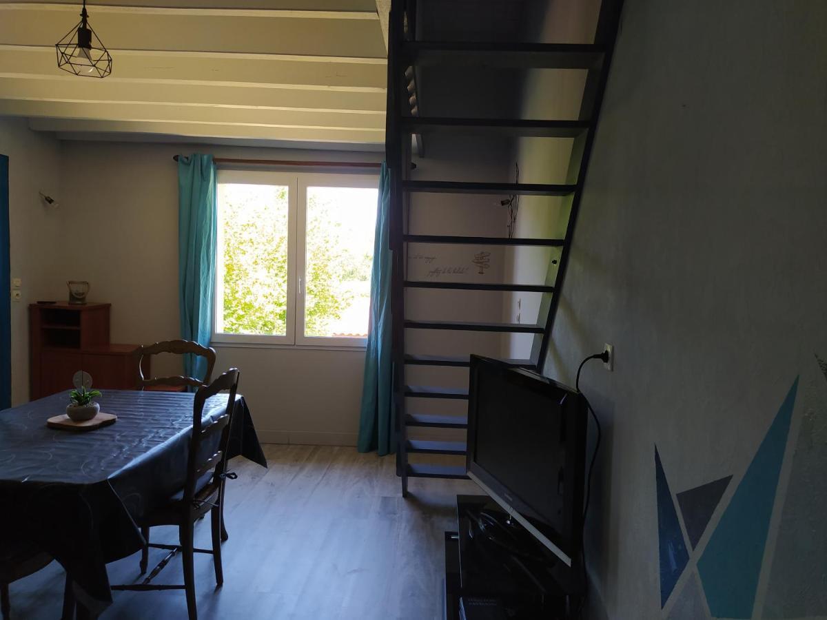 Les Gites De Vensac Exterior photo