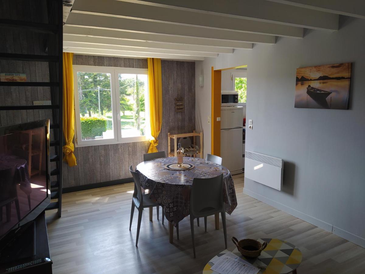Les Gites De Vensac Exterior photo